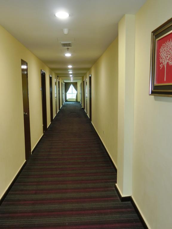MidCity Hotel Melaka Bagian luar foto